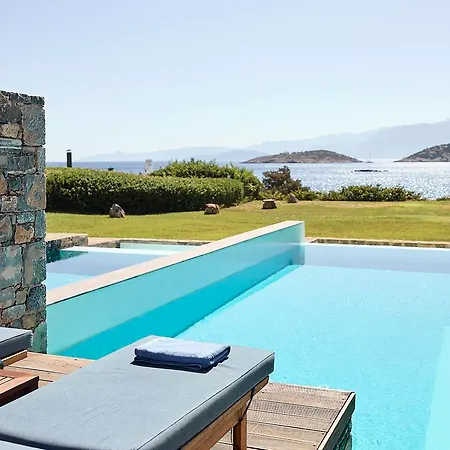 St. Nicolas Bay & Resort 5*