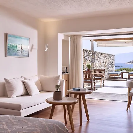 Resort St. Nicolas Bay &