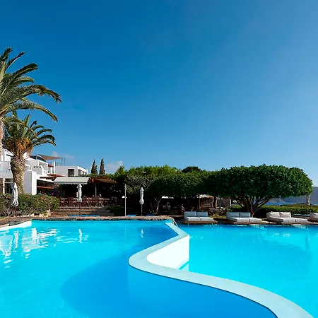 St. Nicolas Bay & 5*