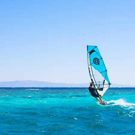 Üdülőközpont St. Nicolas Bay & 5*