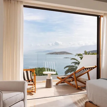 St. Nicolas Bay & 5*