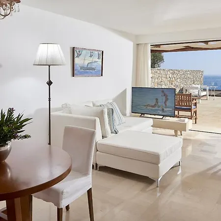 St. Nicolas Bay & 5*